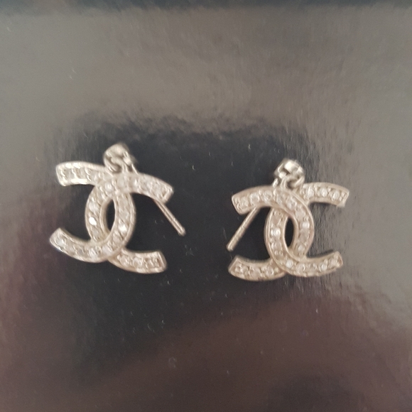 Chanel Vintage Silver Stud Earings - Picture 2 of 2